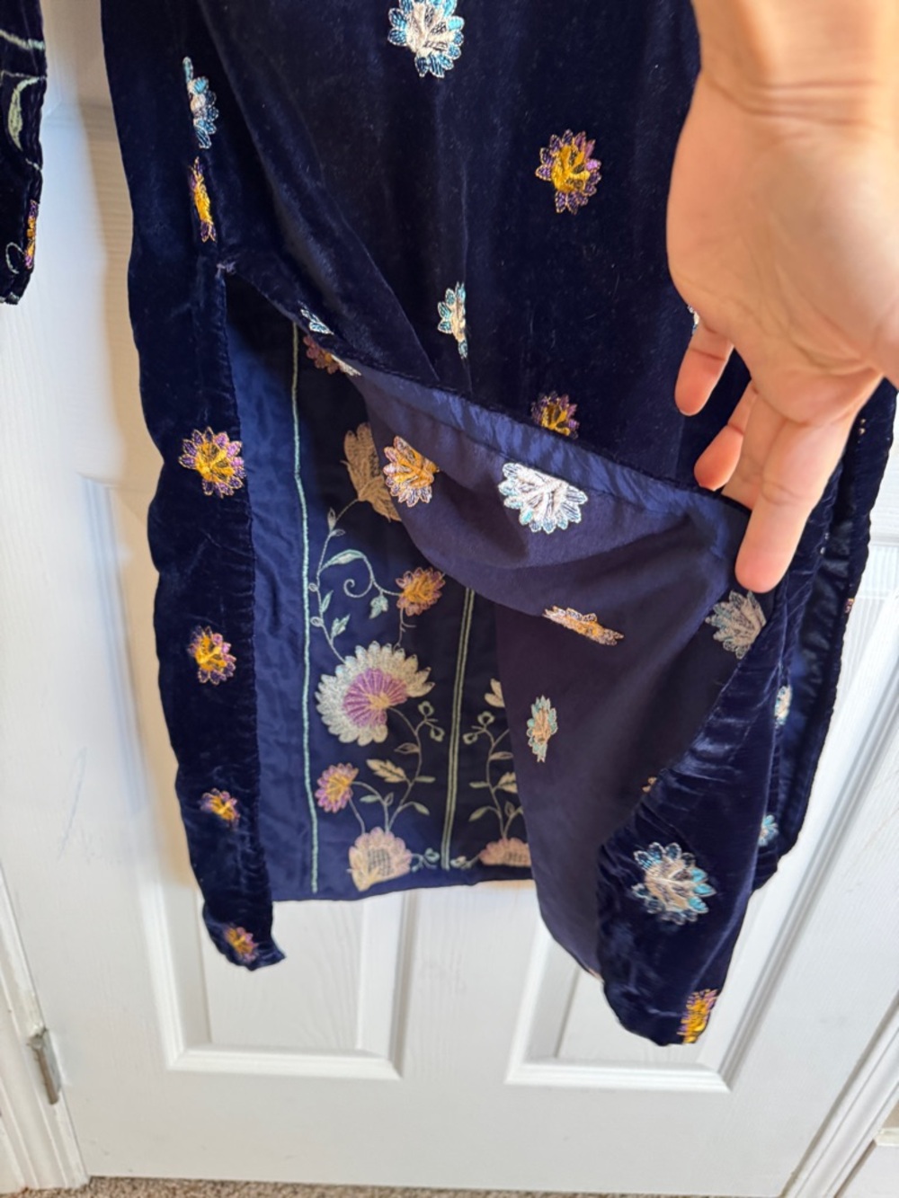 Monia's by Ally's Floral Embroidered Navy Velvet Tunic Dress Size S - Picture 5 of 16